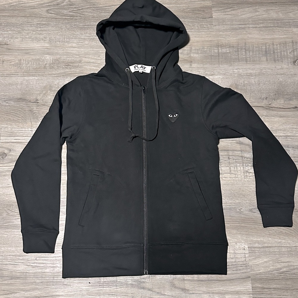Comme des garçon play black zip up